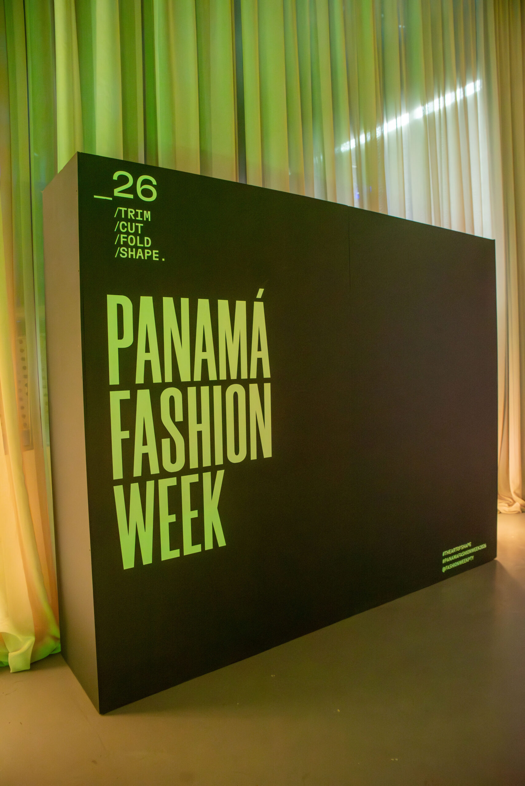 Pasarela Atardecer Rosa abre el Panamá Fashion Week 2026 a beneficio del Hospital Oncológico
